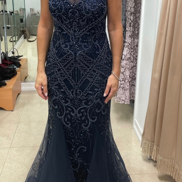 Navy Blue Gown - Picture 4 of 4